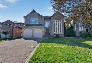 23 Mackay Drive, Richmond Hill, ON, L4C 6N9