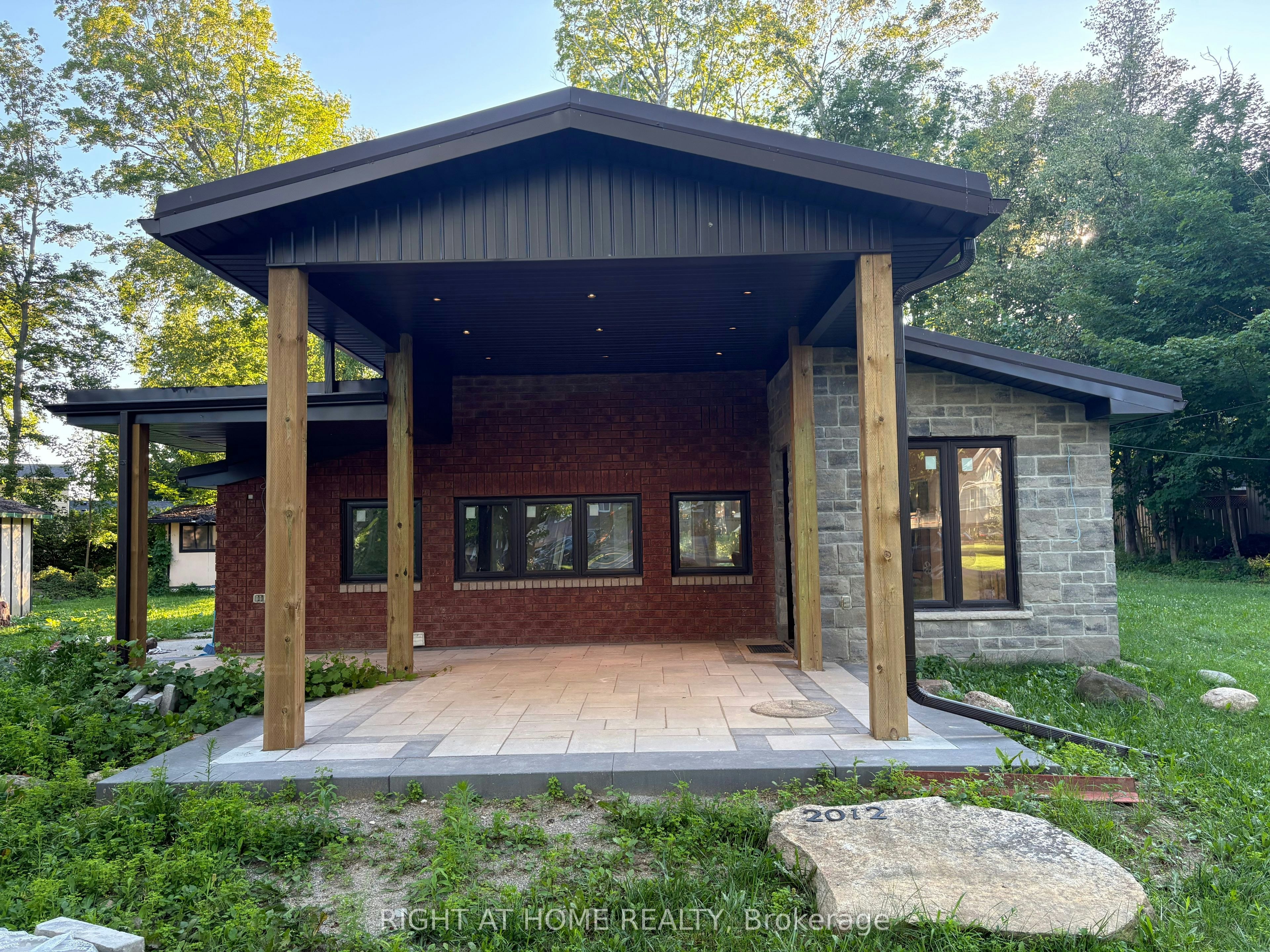 2012 Inglewood Drive, Innisfil, ON, L9S 1Z1 - 3