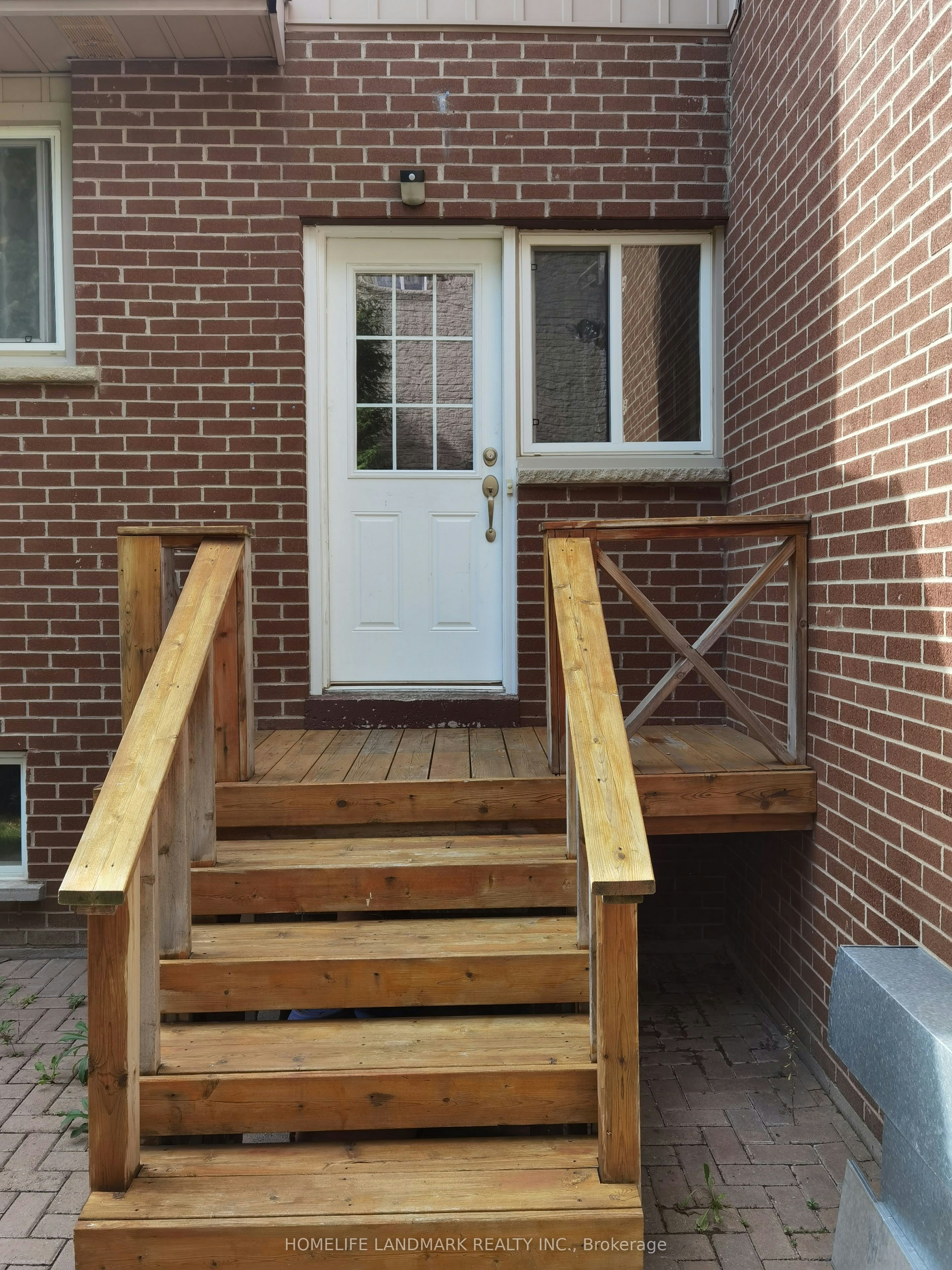 109 Brookside Road S, Richmond Hill, ON, L4C 0J6