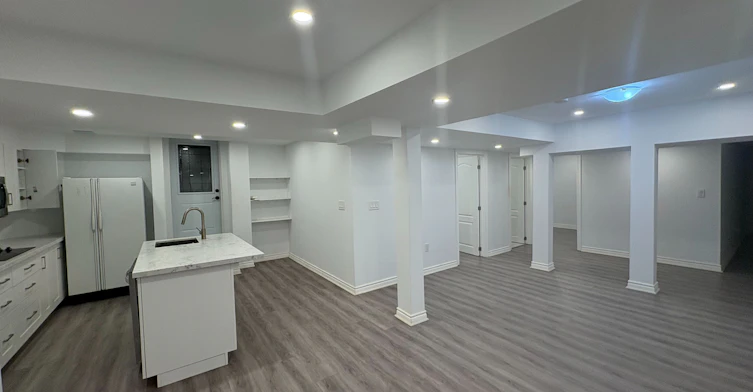 Bsmt-135 Canyon Hill Avenue, Richmond Hill, ON, L4C 0T1