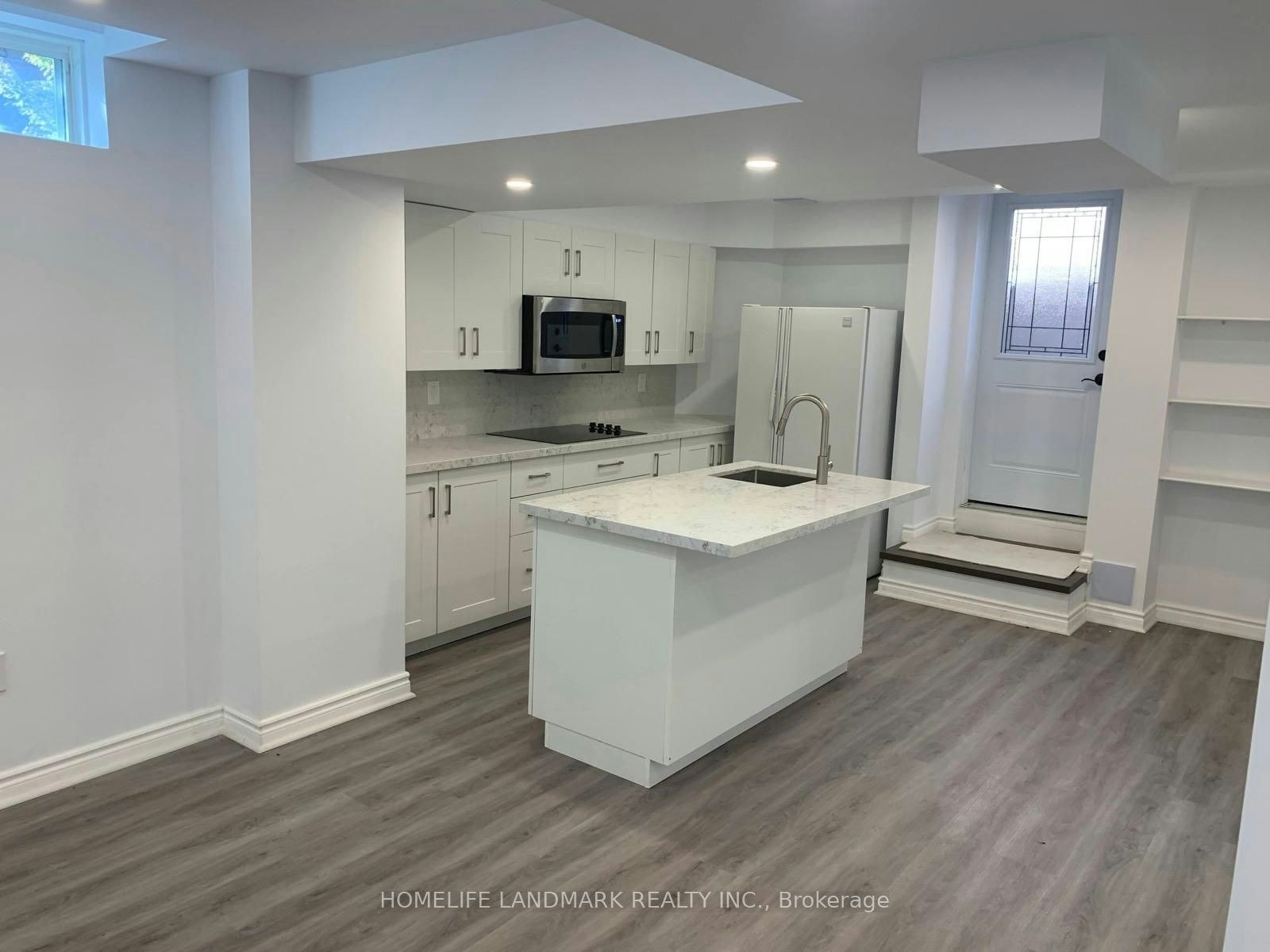 Bsmt-135 Canyon Hill Avenue, Richmond Hill, ON, L4C 0T1 - 2