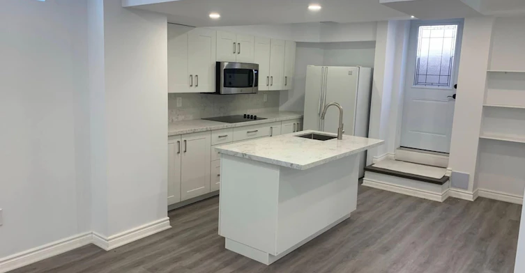 Bsmt-135 Canyon Hill Avenue, Richmond Hill, ON, L4C 0T1 - 2