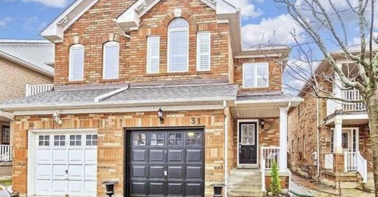 31 Baywell Crescent, Aurora, ON, L4G 7M8