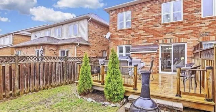 31 Baywell Crescent, Aurora, ON, L4G 7M8 - 2