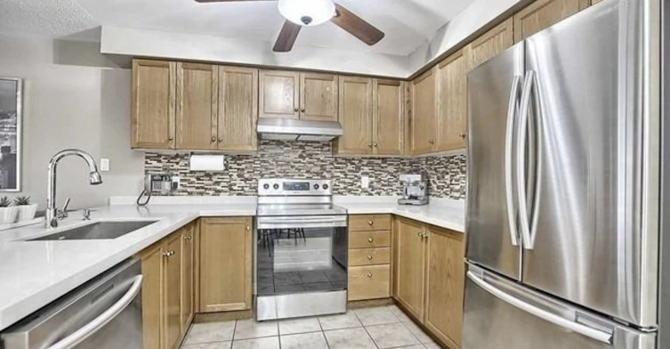 31 Baywell Crescent, Aurora, ON, L4G 7M8 - 6