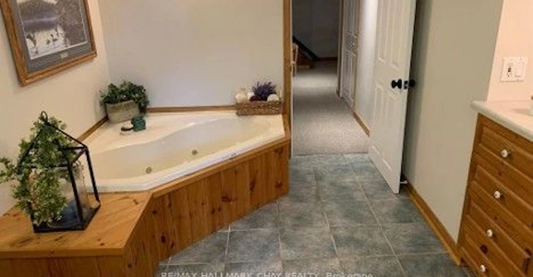 77 Church Street S, New Tecumseth, ON, L9R 1J4 - 18