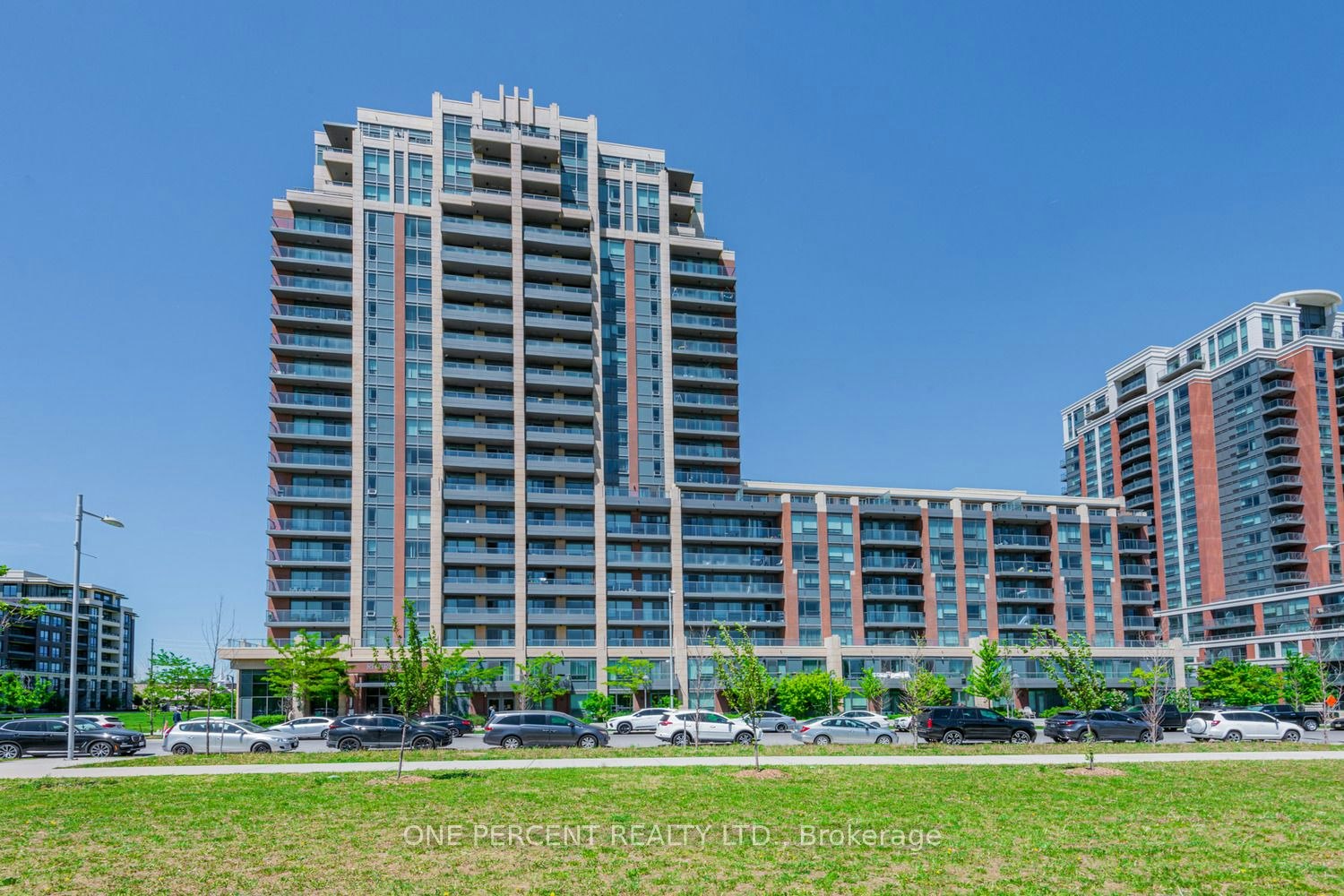 705-18 Uptown Drive, Markham, ON, L3R 5M5