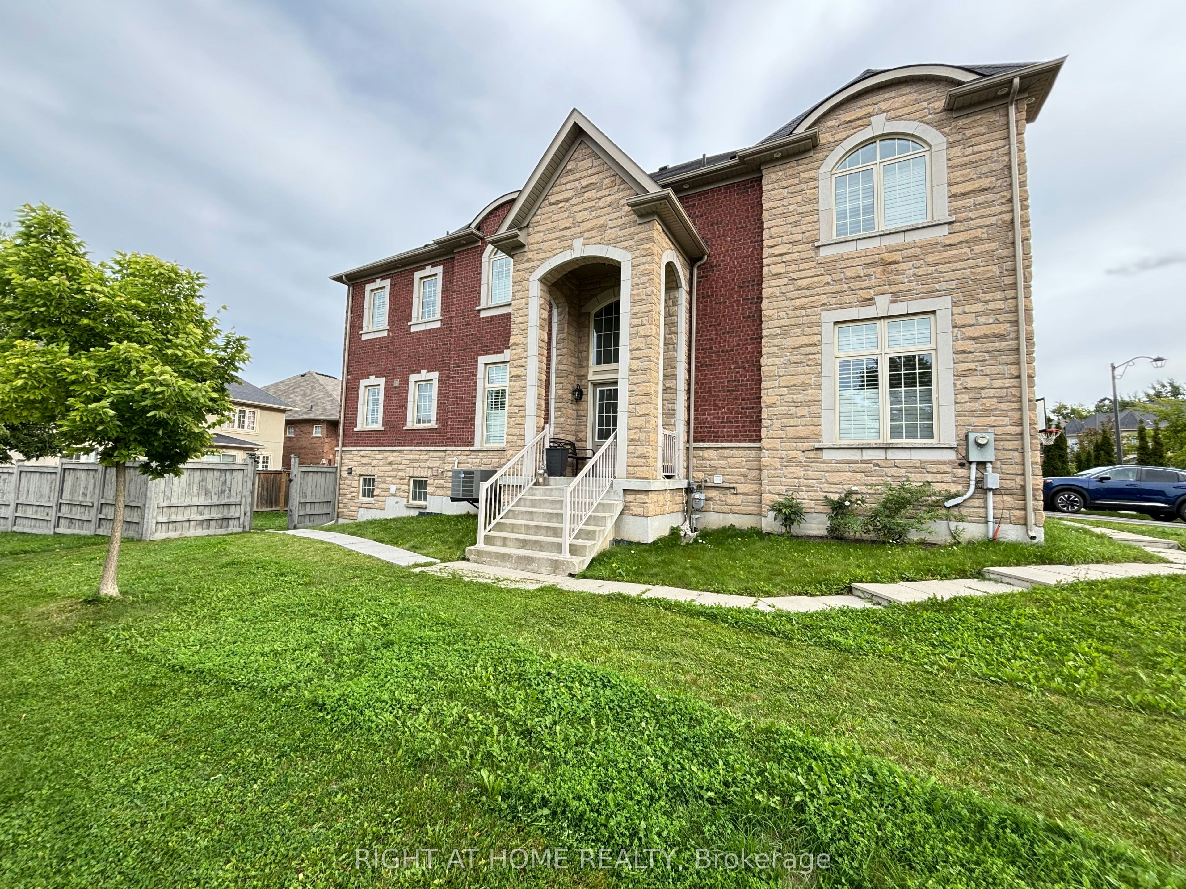 Basement-33 Heintzman Crescent, Vaughan, ON, L6A 4T8