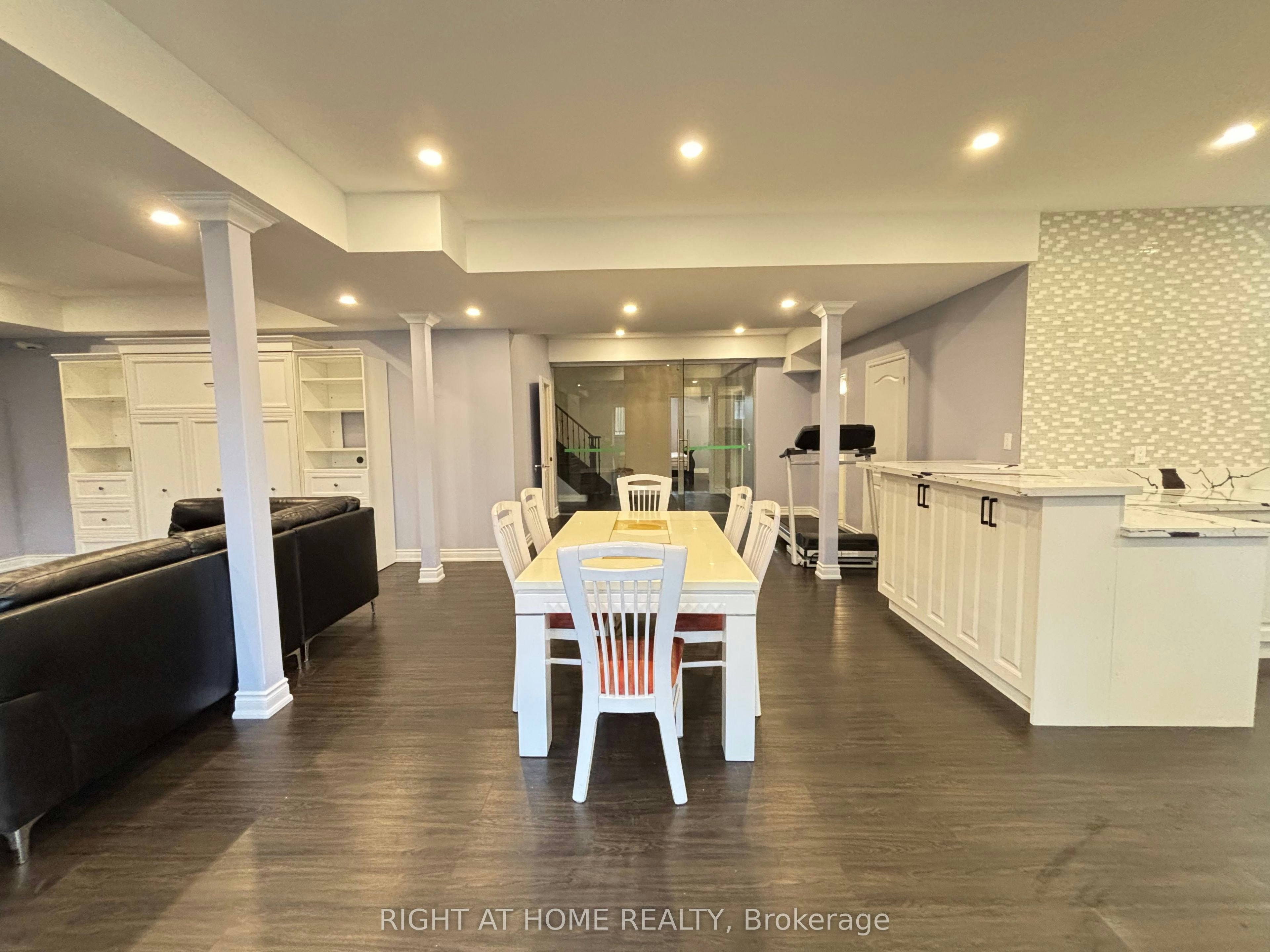 Basement-33 Heintzman Crescent, Vaughan, ON, L6A 4T8 - 8