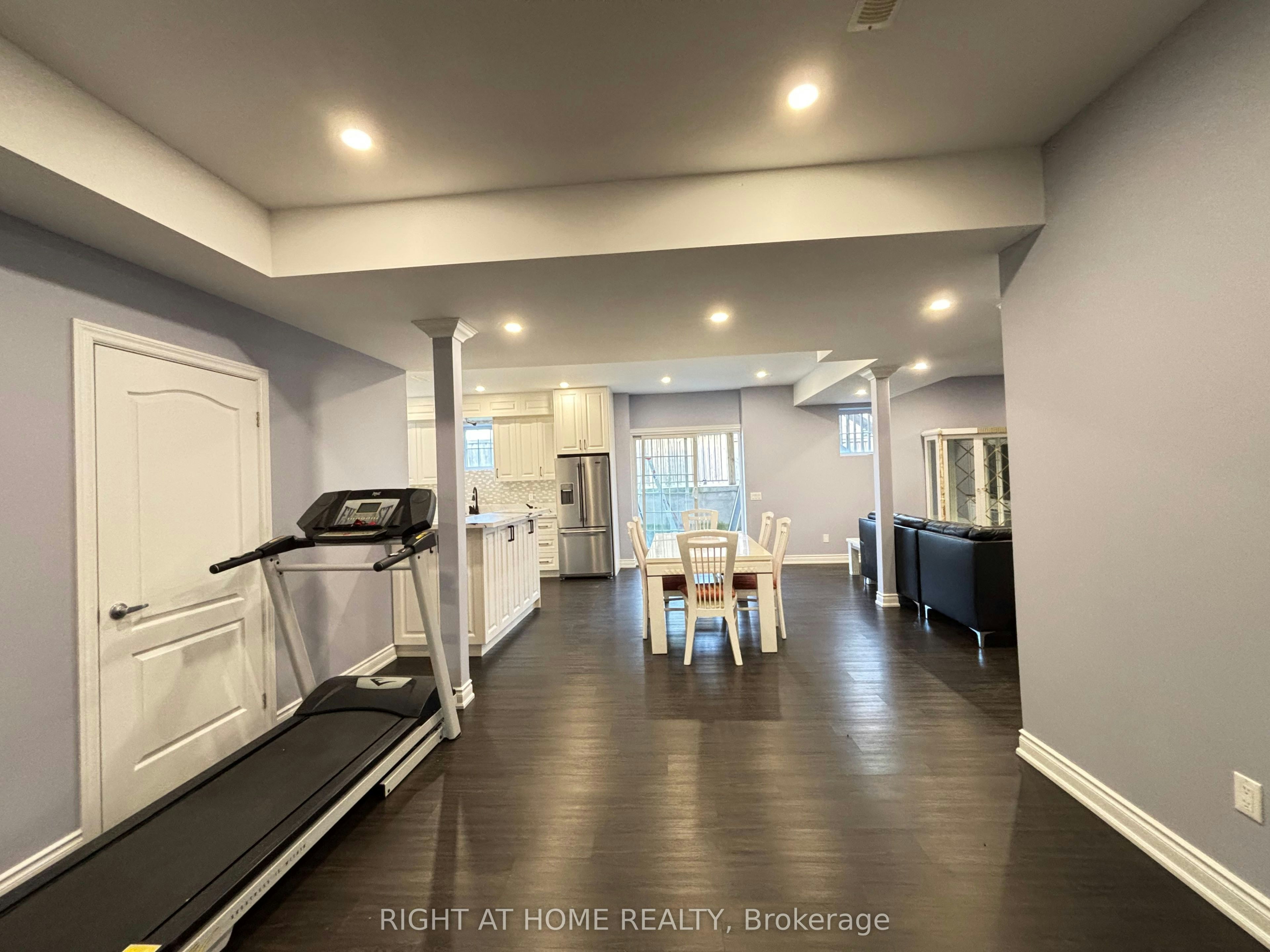 Basement-33 Heintzman Crescent, Vaughan, ON, L6A 4T8 - 7