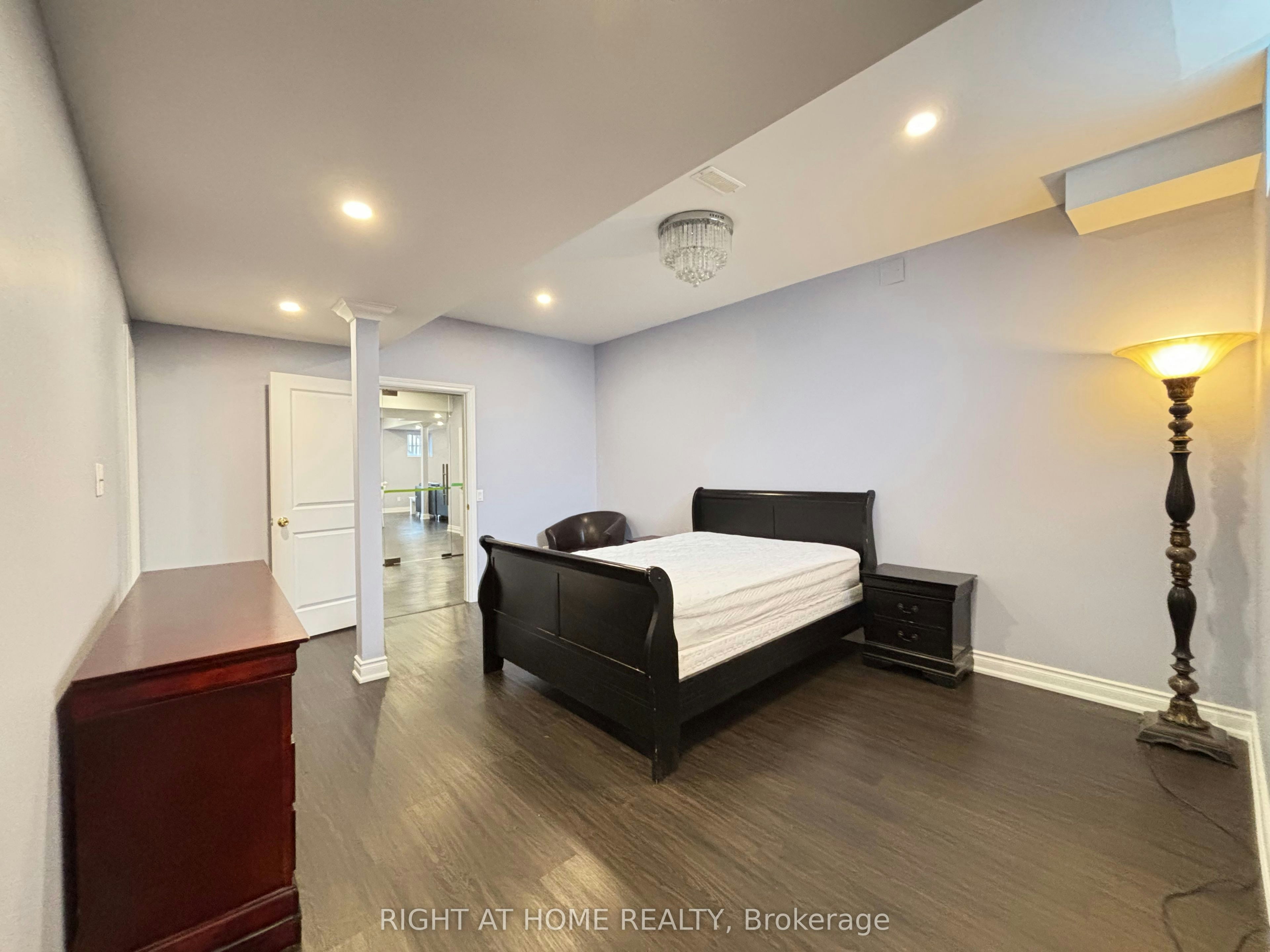 Basement-33 Heintzman Crescent, Vaughan, ON, L6A 4T8 - 13