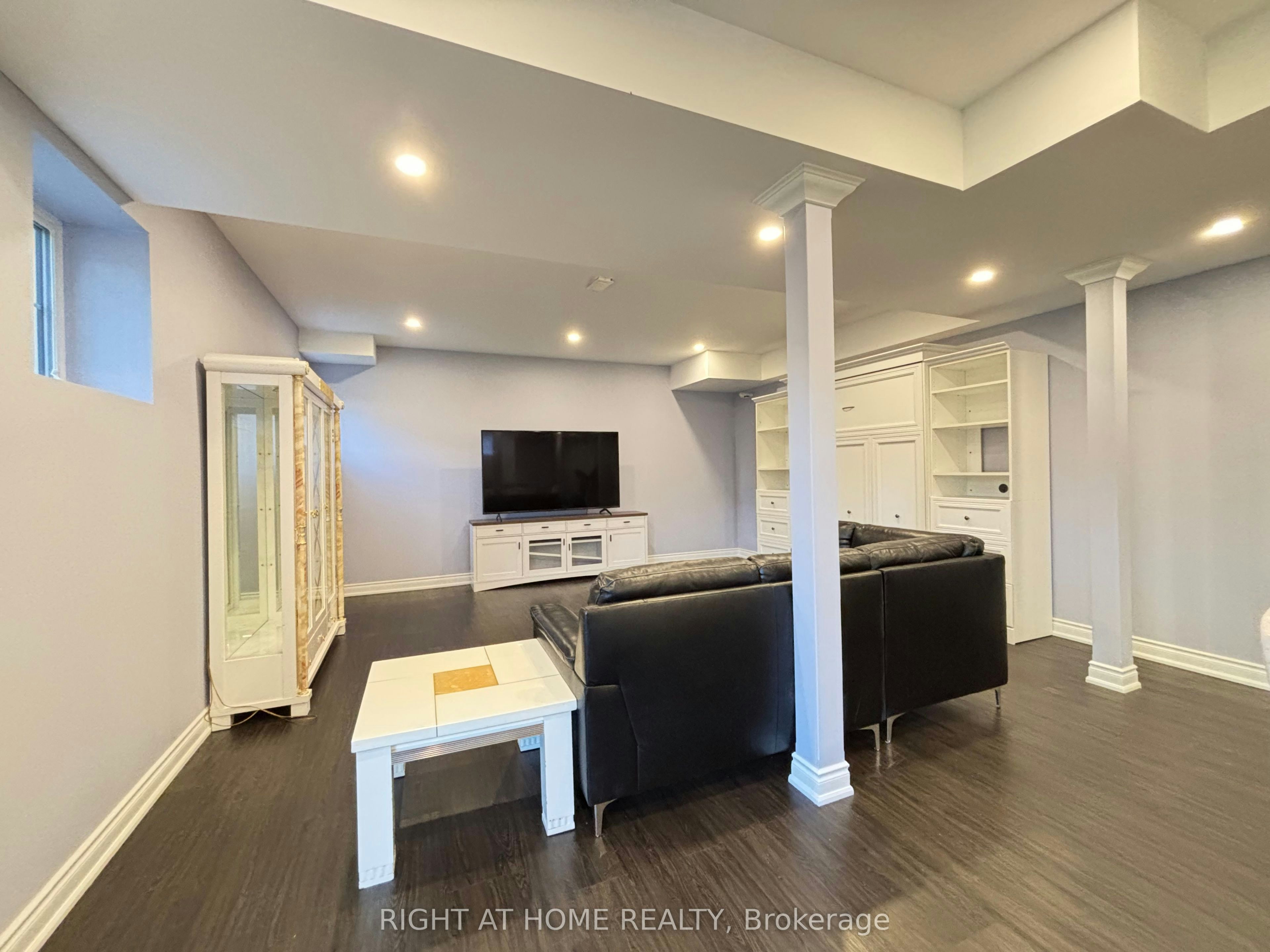 Basement-33 Heintzman Crescent, Vaughan, ON, L6A 4T8 - 3