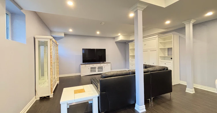 Basement-33 Heintzman Crescent, Vaughan, ON, L6A 4T8 - 3