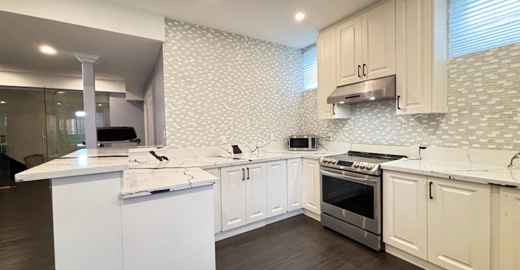 Basement-33 Heintzman Crescent, Vaughan, ON, L6A 4T8 - 11