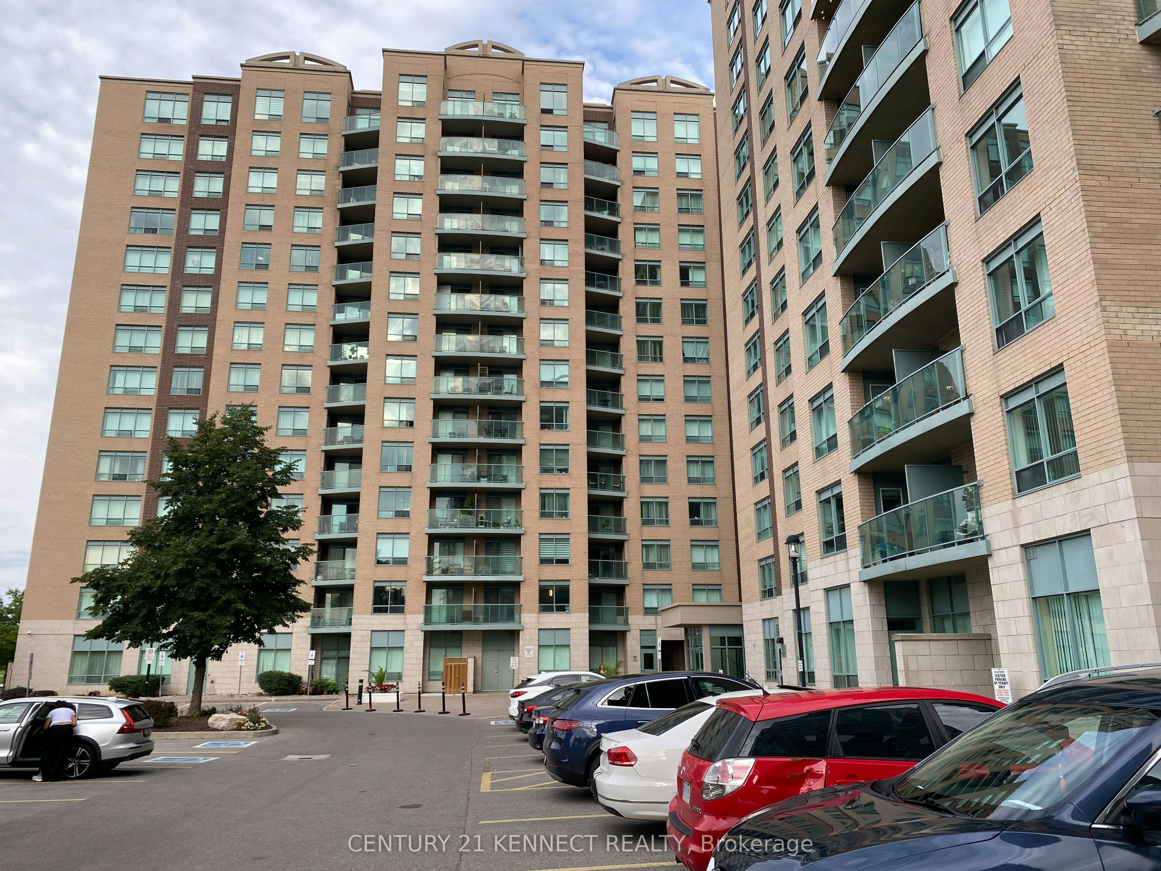 707-11 Oneida Crescent, Richmond Hill, ON, L4B 0A1