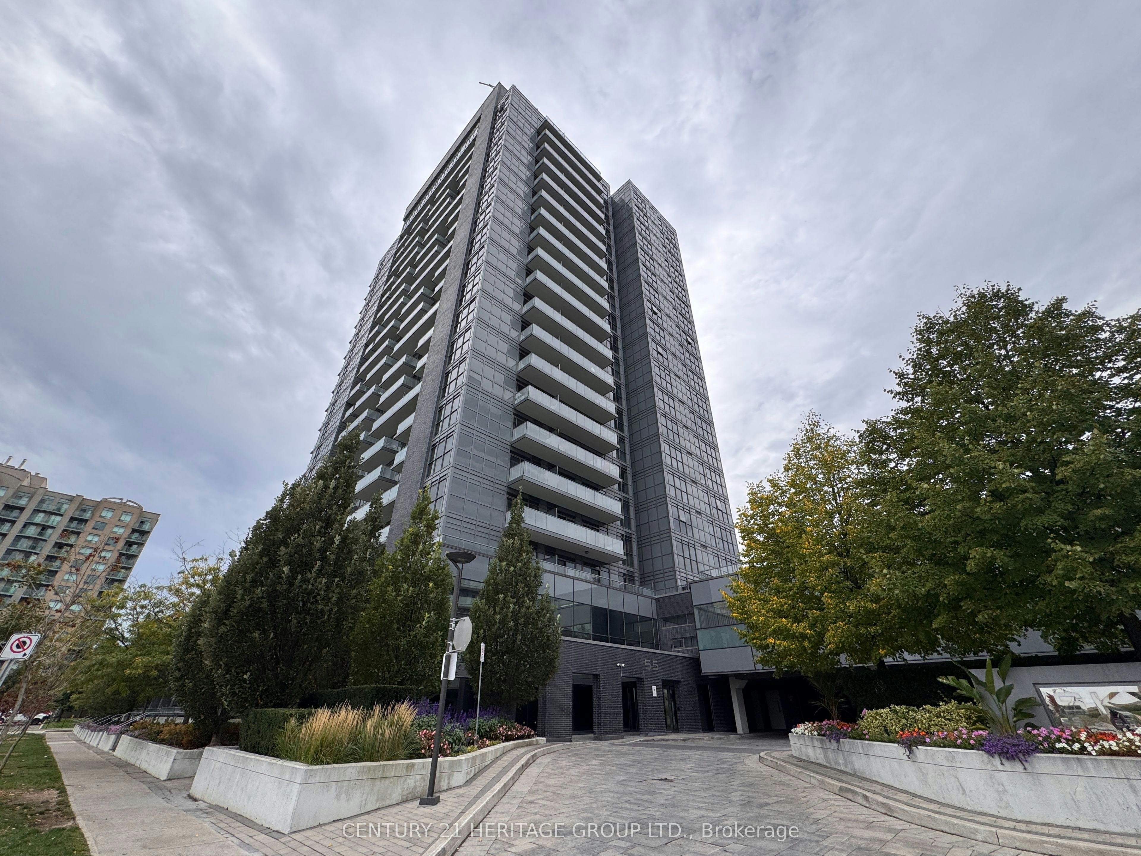 709-55 Oneida Crescent, Richmond Hill, ON, L4B 0E8