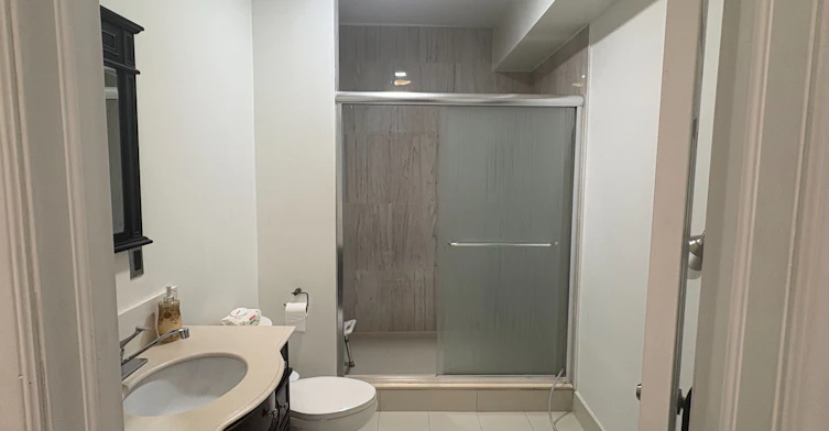 Lower-198 Centre Street, Vaughan, ON, L4J 1G6 - 4