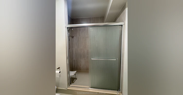 Lower-198 Centre Street, Vaughan, ON, L4J 1G6 - 3