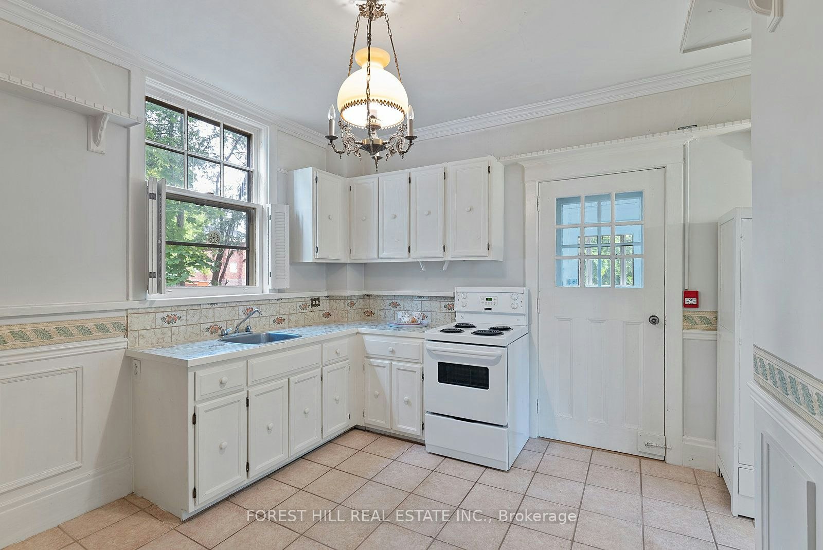 MAIN-36 Arnold Crescent, Richmond Hill, ON, L4C 3R5 - 7