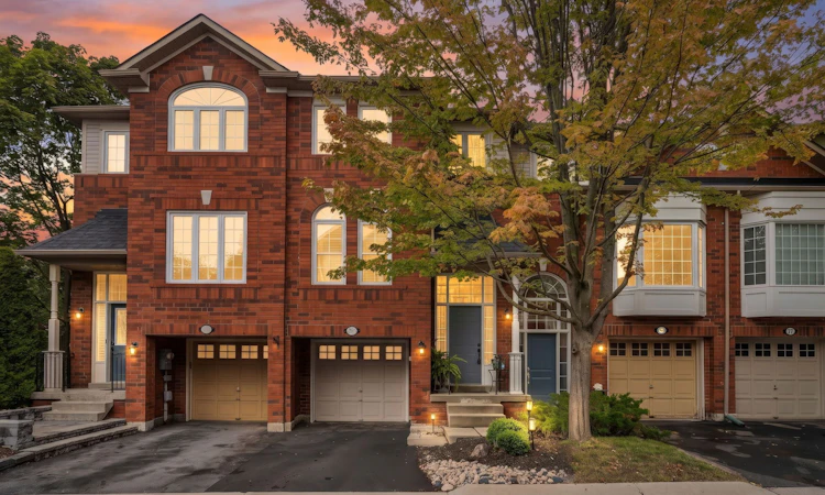 83 Mosaics Avenue