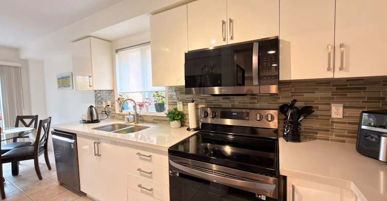 222 Burgess Crescent, Newmarket, ON, L3X 2V1 - 6