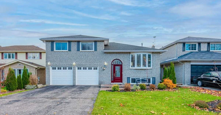 48 Imperial Crescent, Bradford West Gwillimbury, ON, L3Z 2N8