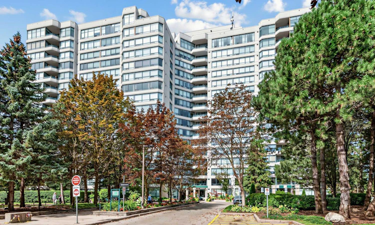 1110-120 Promenade Circle