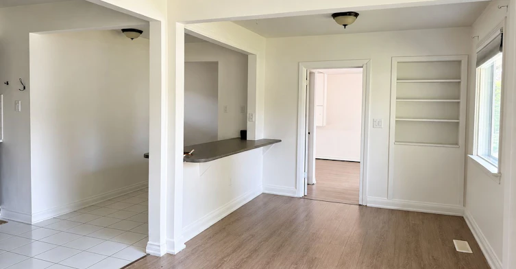 11 Railway Street, Vaughan, ON, L6A 1P6 - 2