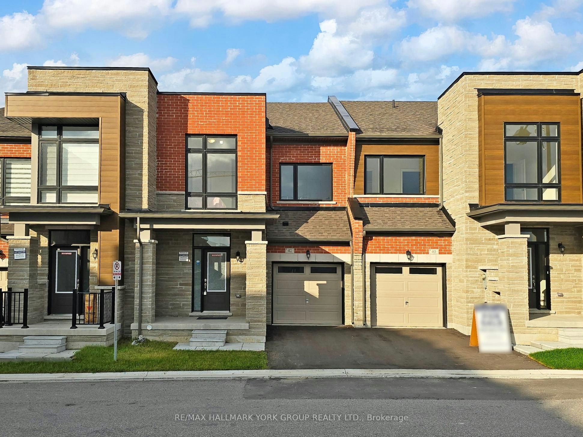 42 Blick Crescent, Aurora, ON, L4G 4A6