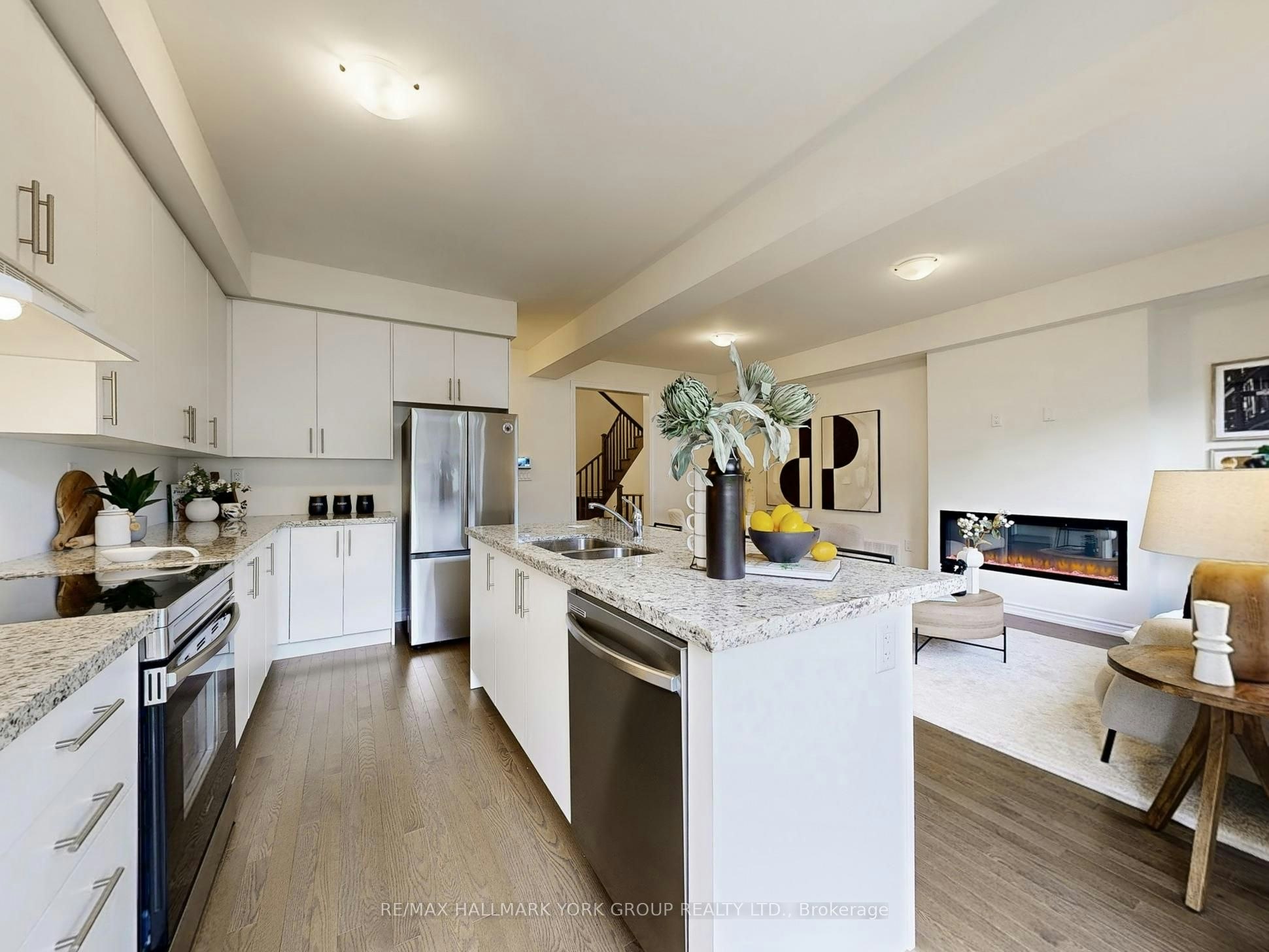 42 Blick Crescent, Aurora, ON, L4G 4A6 - 10