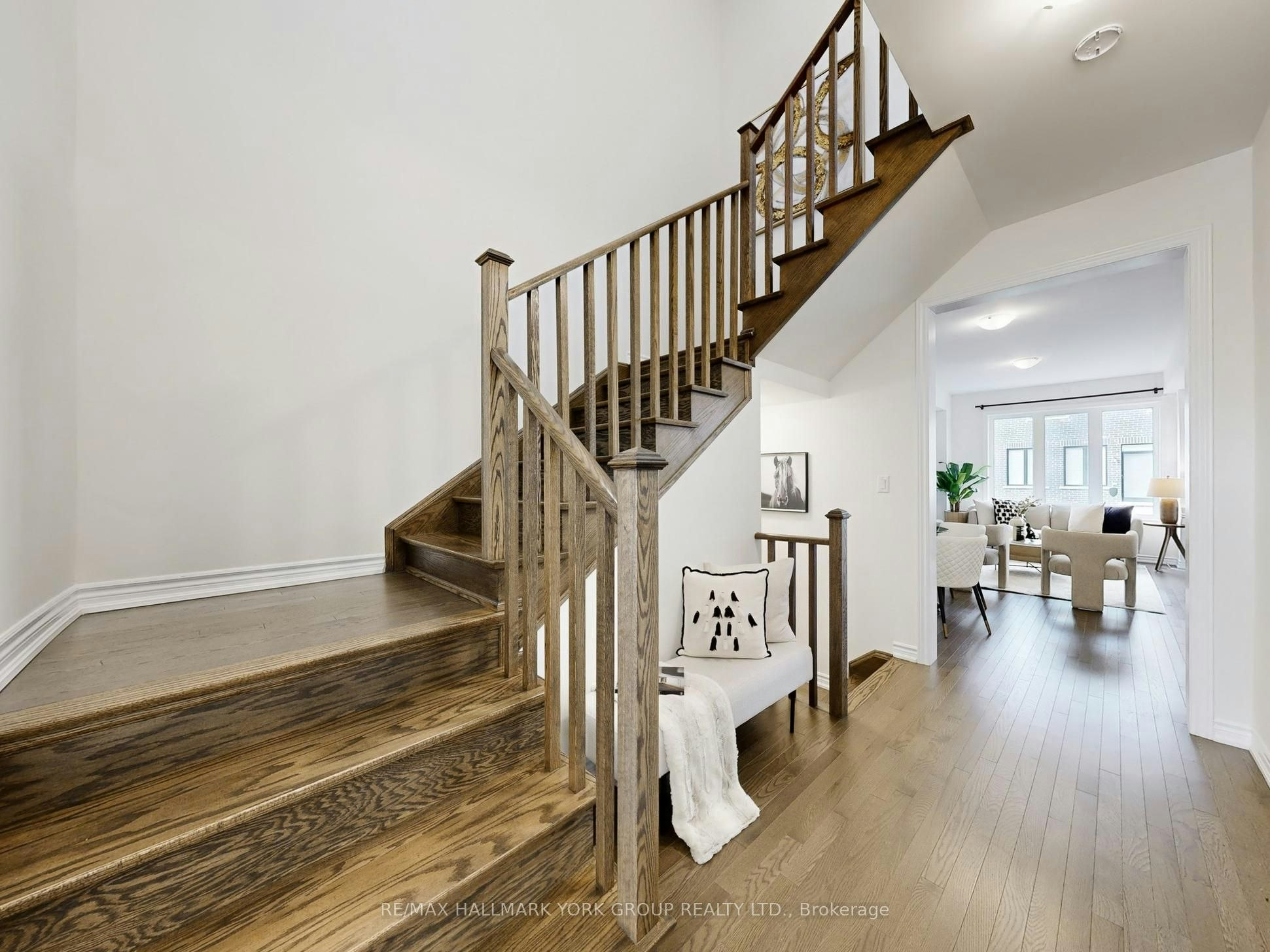 42 Blick Crescent, Aurora, ON, L4G 4A6 - 16