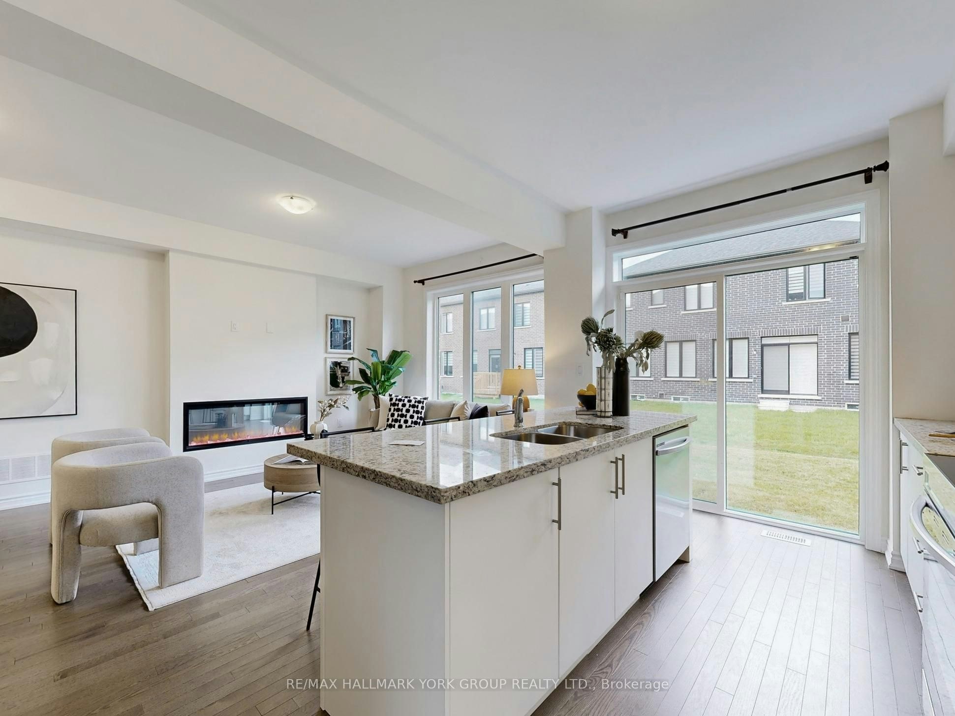42 Blick Crescent, Aurora, ON, L4G 4A6 - 11