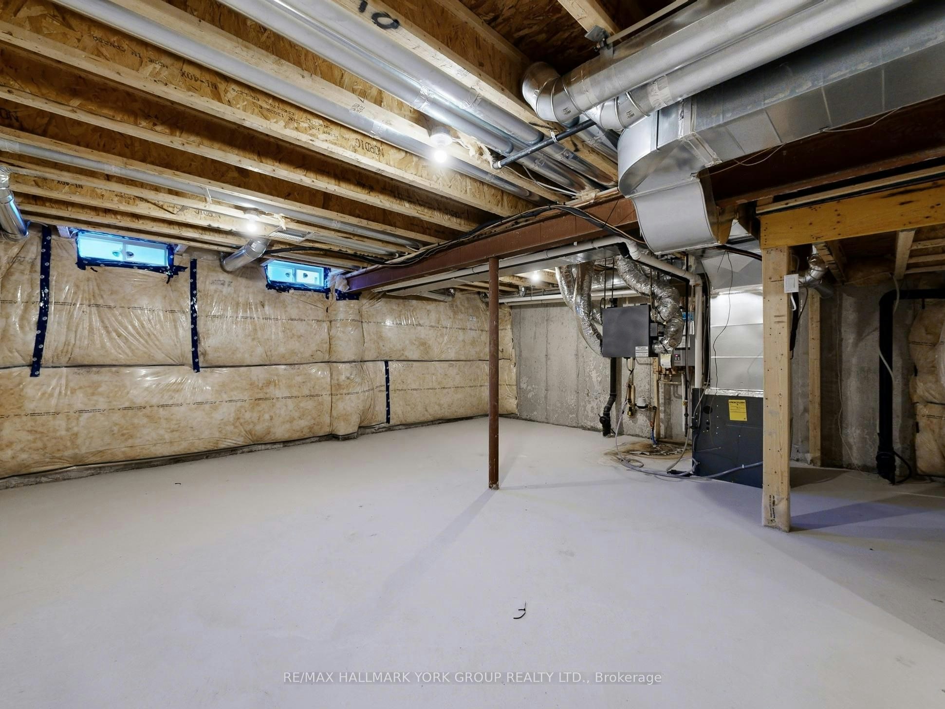 42 Blick Crescent, Aurora, ON, L4G 4A6 - 34