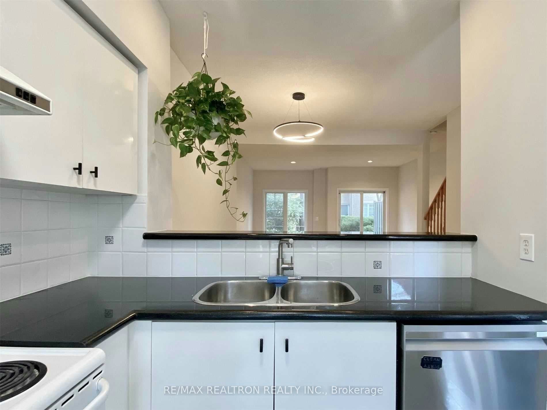 13A-1 Alpen Way, Markham, ON, L3R 4G2 - 4