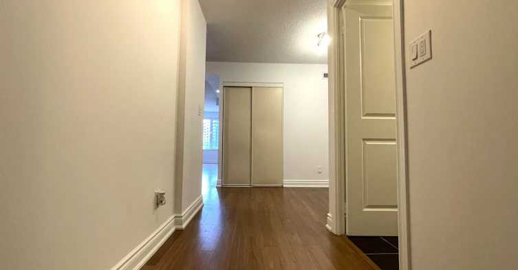 501-233 South Park Road, Markham, ON, L3T 0B3 - 2