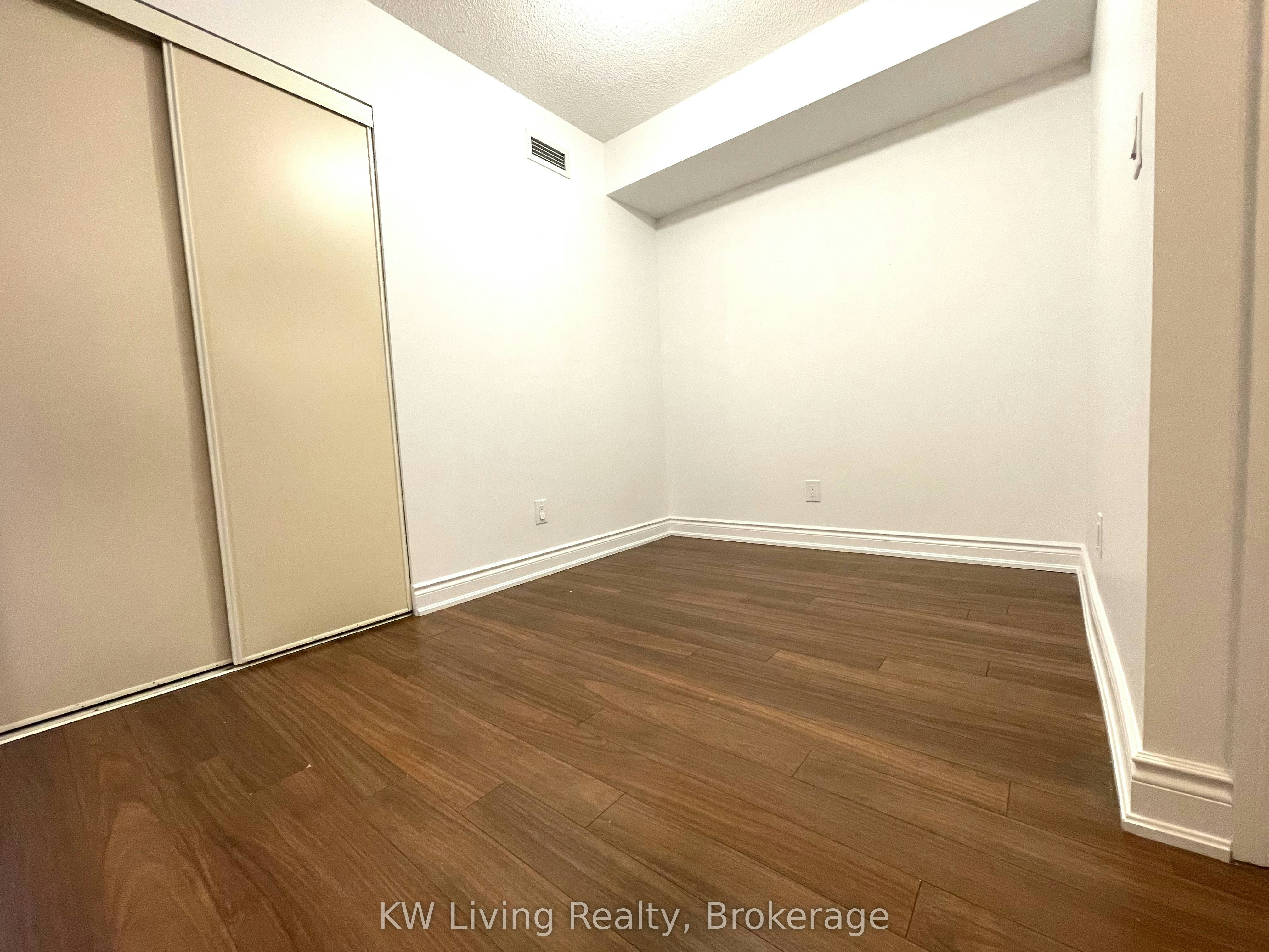 501-233 South Park Road, Markham, ON, L3T 0B3 - 5