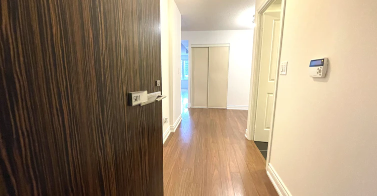 501-233 South Park Road, Markham, ON, L3T 0B3