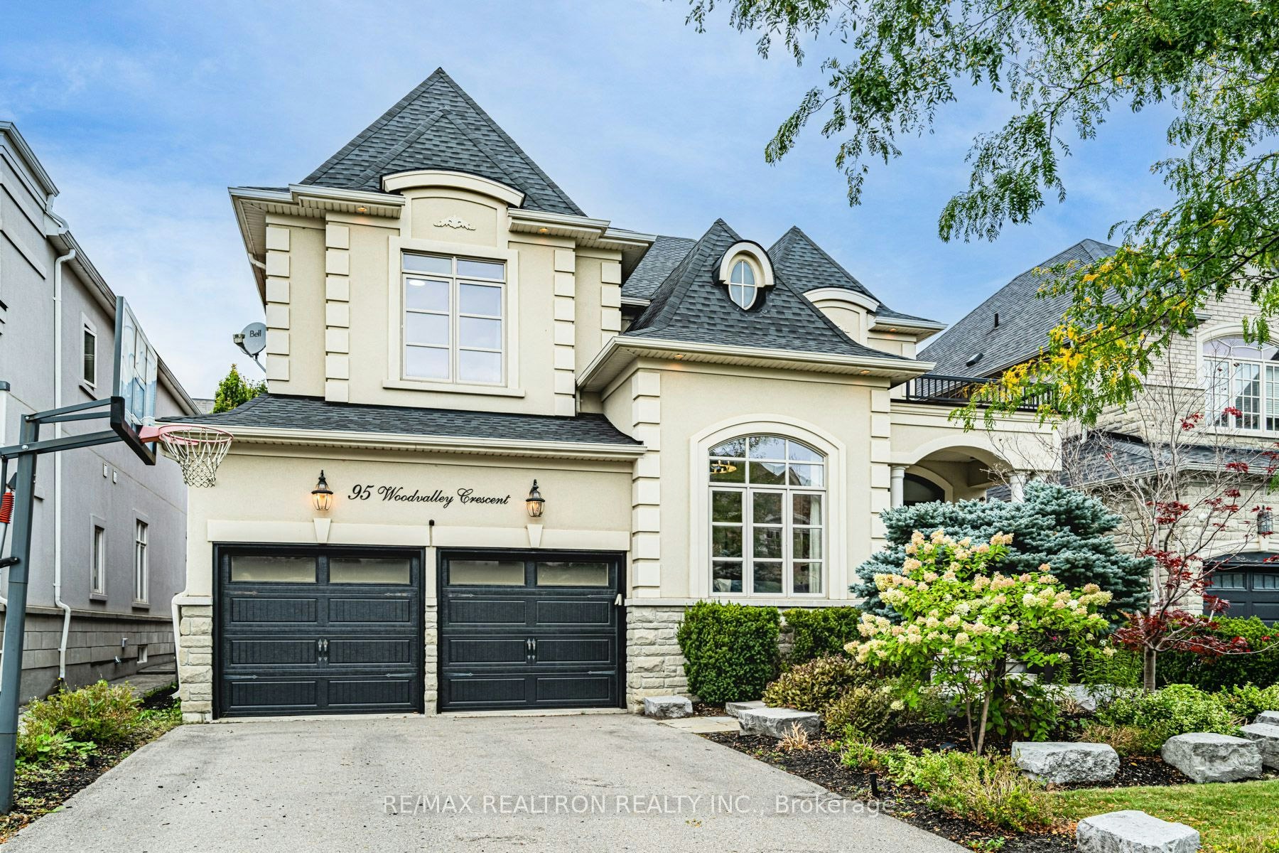95 Woodvalley Crescent, Vaughan, ON, L6A 4J5