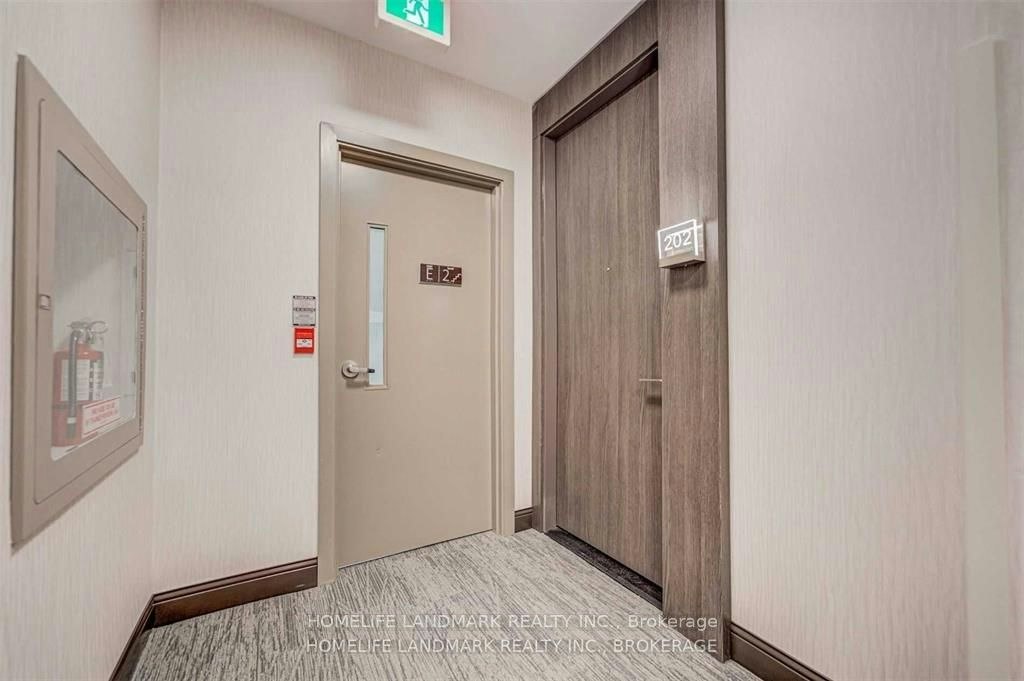 202-15 Water Walk Drive, Markham, ON, L3P 1N3 - 3