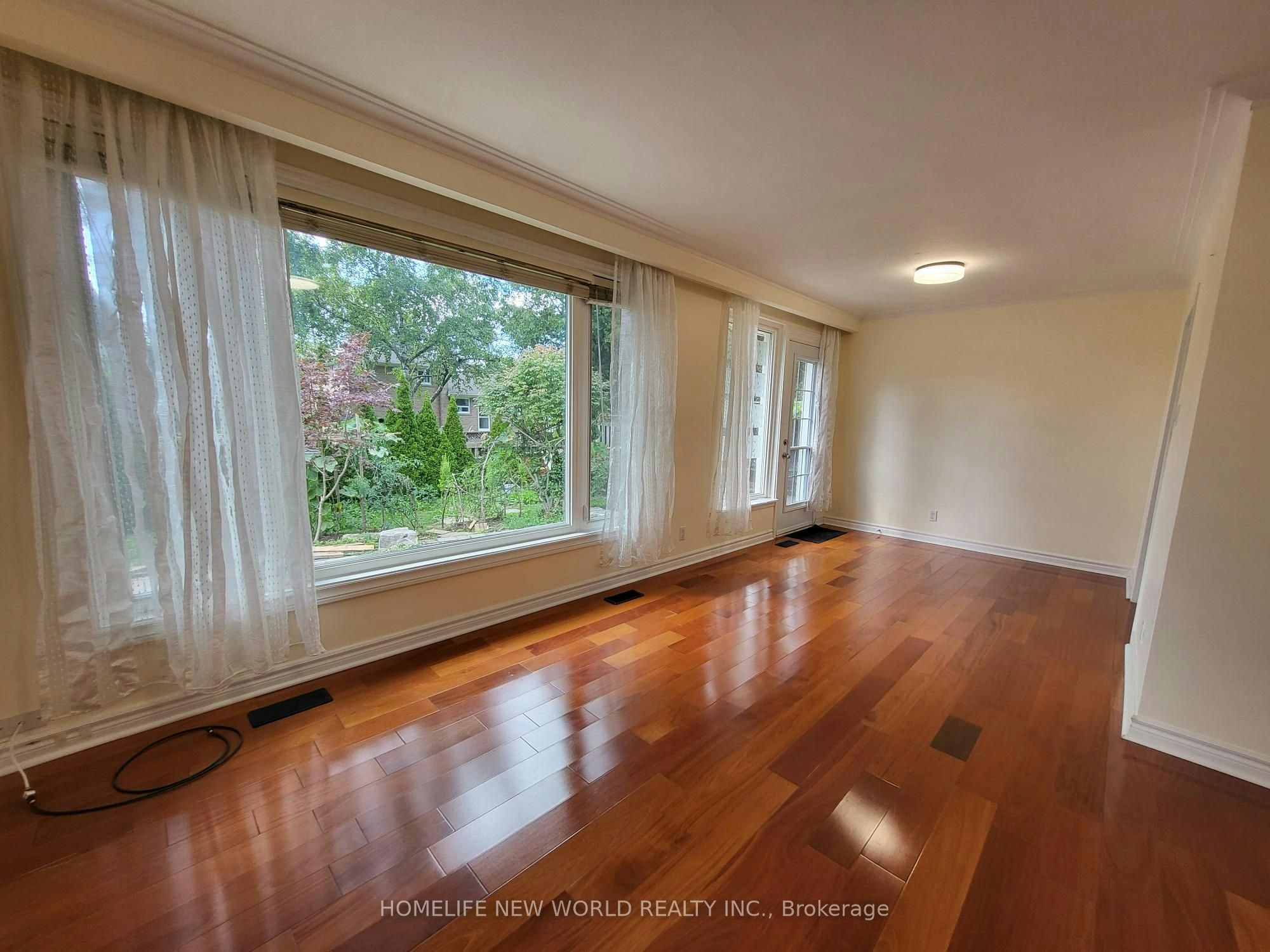 10 Alanadale Avenue, Markham, ON, L3P 1S3 - 4