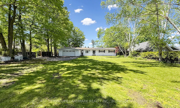 B735 Cedar Beach Road