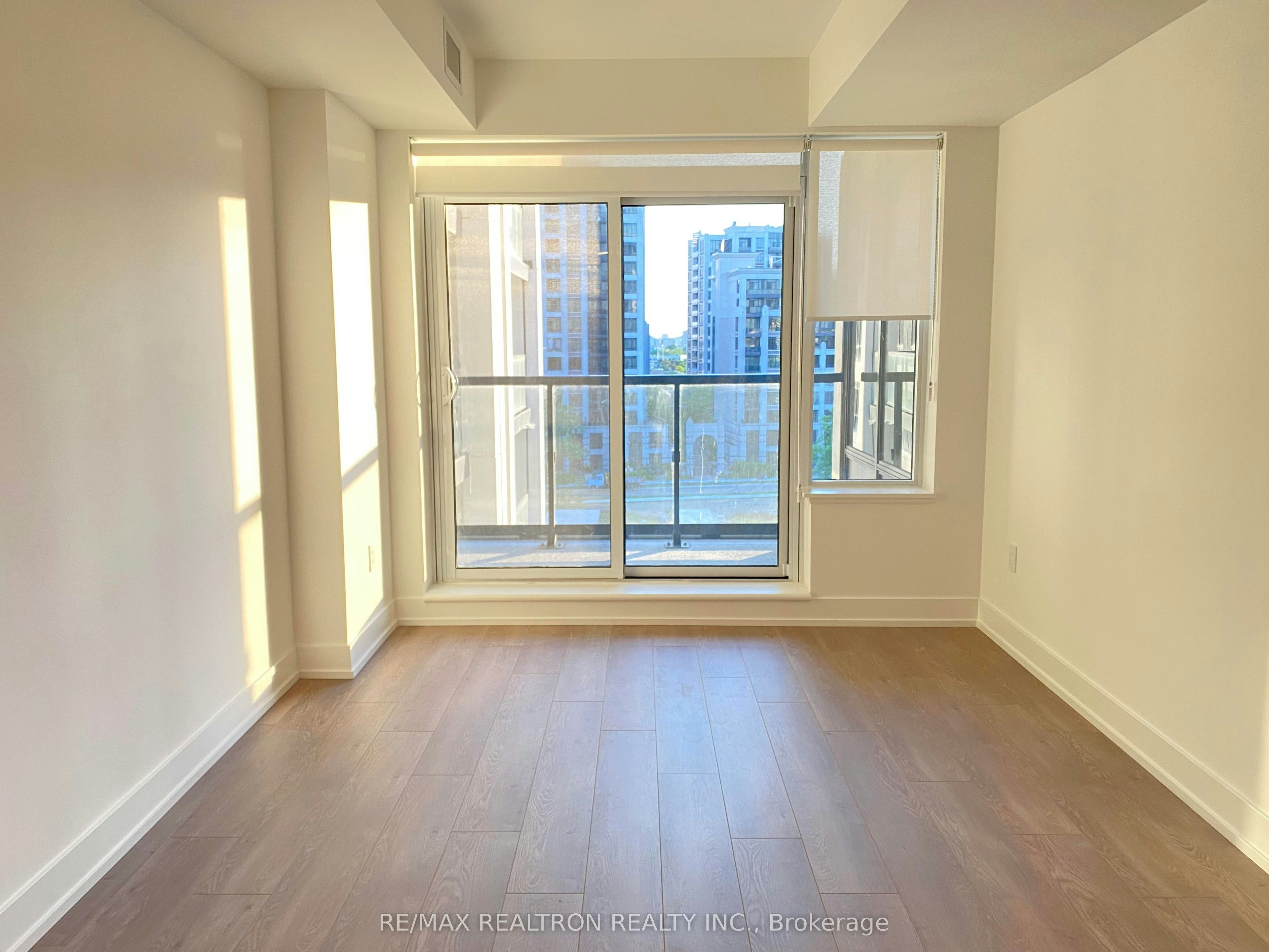 925-8 Cedarland Drive, Markham, ON, L6G 0H4 - 4