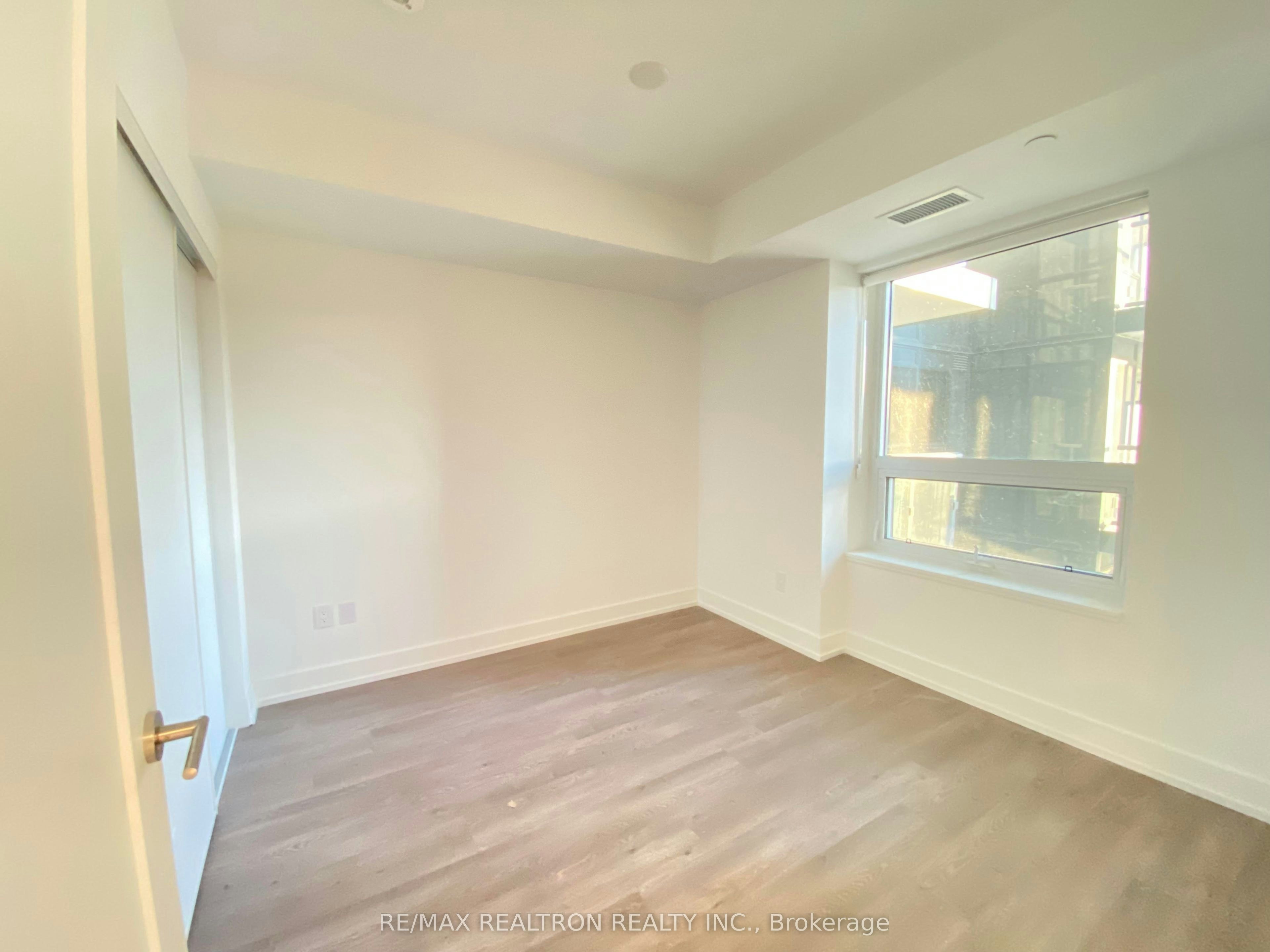 925-8 Cedarland Drive, Markham, ON, L6G 0H4 - 2