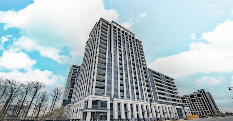 925-8 Cedarland Drive, Markham, ON, L6G 0H4