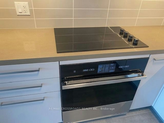 702-12 Gandhi Lane, Markham, ON, L3T 0G8 - 7