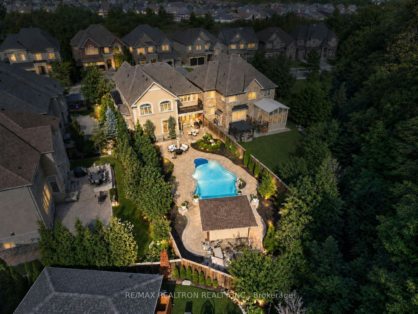 283 Lady Valentina Avenue, Vaughan, ON, L6A 4T2