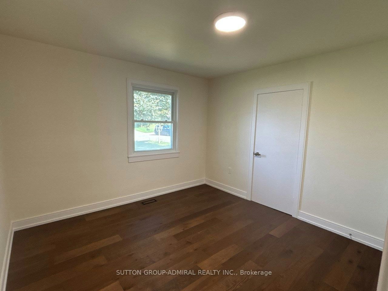 Main Floor-86 Hamilton Drive, Newmarket, ON, L3Y 3E8 - 25