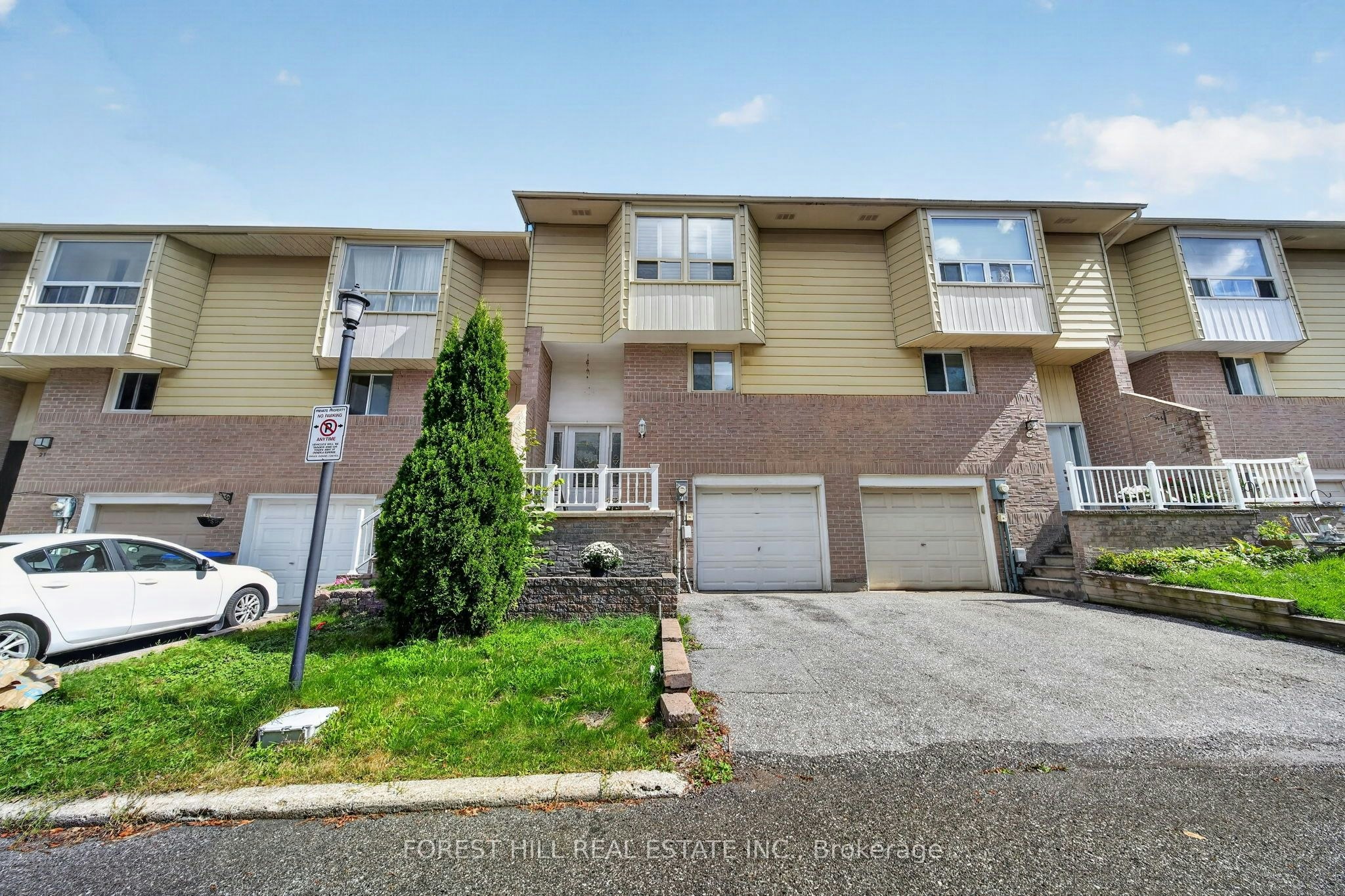 9-25 Deer Run Crescent, Bradford West Gwillimbury, ON, L3Z 1N1