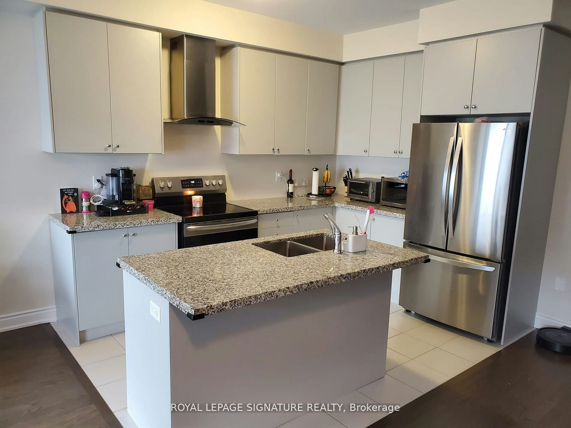 47 Lorne Thomas Place, New Tecumseth, ON, L9R 0T8 - 4