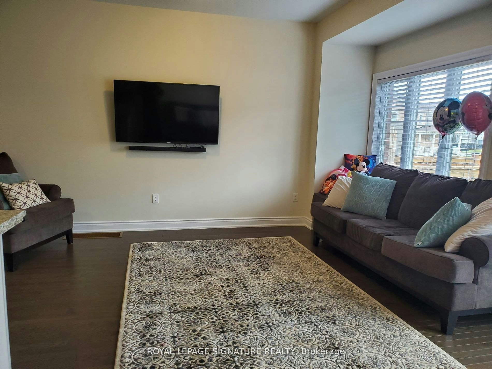 47 Lorne Thomas Place, New Tecumseth, ON, L9R 0T8 - 7
